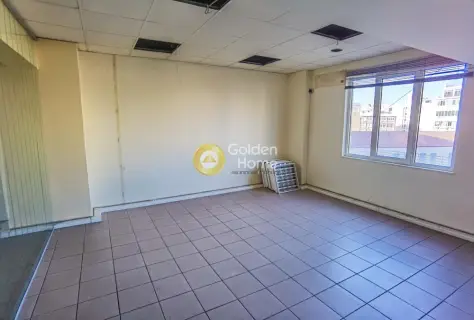 Office 145m<sup>2</sup> for rent photo 4