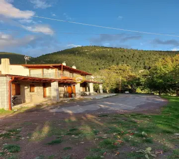 Hotel 460m<sup>2</sup> for sale photo 1