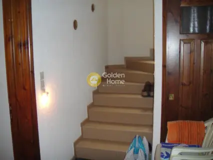 Independent Maisonette 208m<sup>2</sup> for sale photo 7