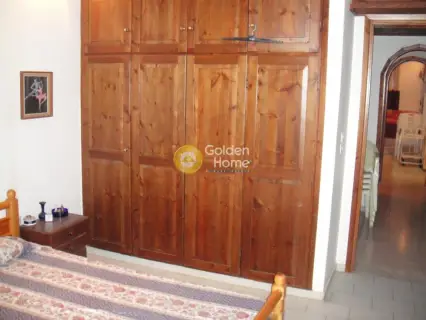 Independent Maisonette 208m<sup>2</sup> for sale photo 9