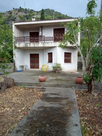 Independent Maisonette 208m<sup>2</sup> for sale photo 24