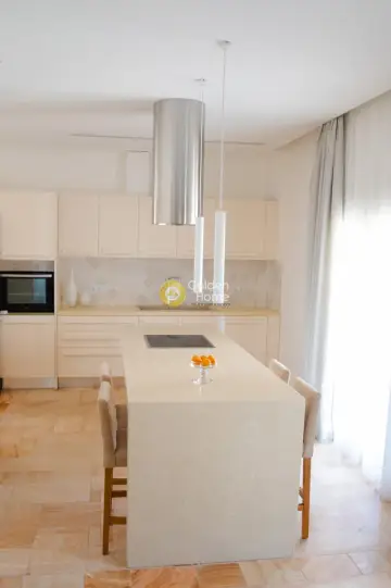 Apartment 120m<sup>2</sup> for rent photo 4
