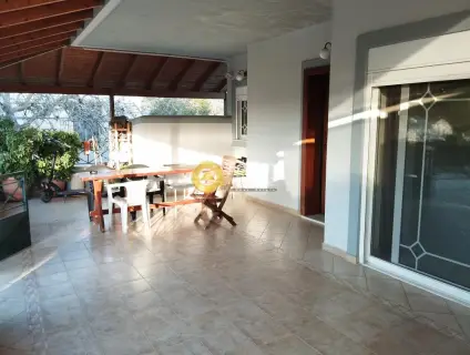 House 200m<sup>2</sup> for sale photo 4