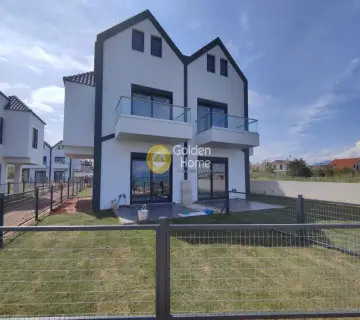 Independent Maisonette 74m<sup>2</sup> for sale photo 15