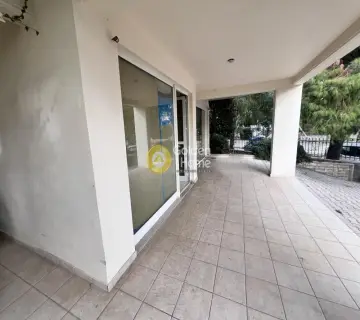 Office 52m<sup>2</sup> for rent photo 2