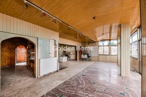 House 305m<sup>2</sup> for sale photo 22