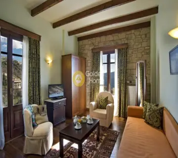 Hotel 2500m<sup>2</sup> for sale photo 3960755