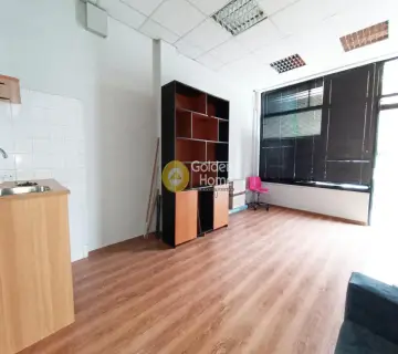 Office 27m<sup>2</sup> for rent photo 2