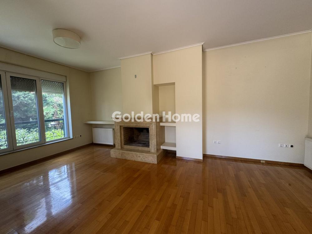 Independent Maisonette 310m<sup>2</sup> for rent display photo
