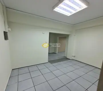 Office 50m<sup>2</sup> for rent photo 3