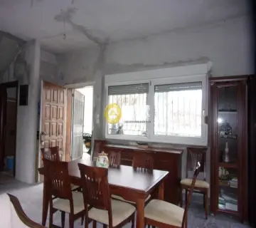 House 300m<sup>2</sup> for sale photo 26