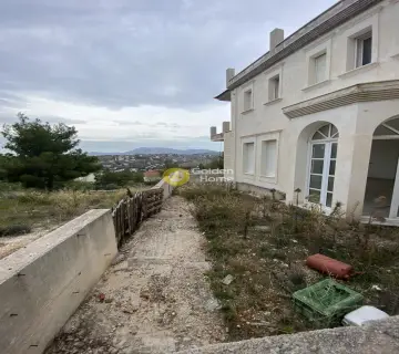 House 430m<sup>2</sup> for sale photo 2