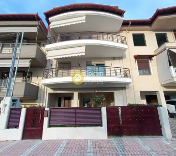 Maisonette Attached 170m<sup>2</sup> for sale photo 1