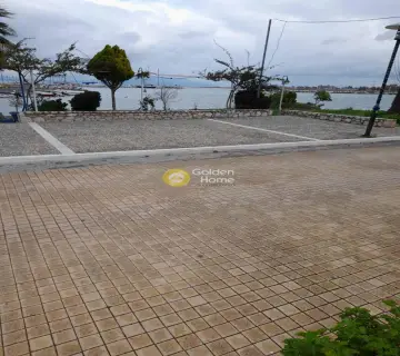 店铺 128m<sup>2</sup> for rent photo 1