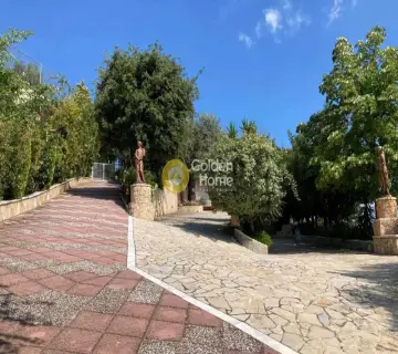 House 360m<sup>2</sup> for sale photo 2
