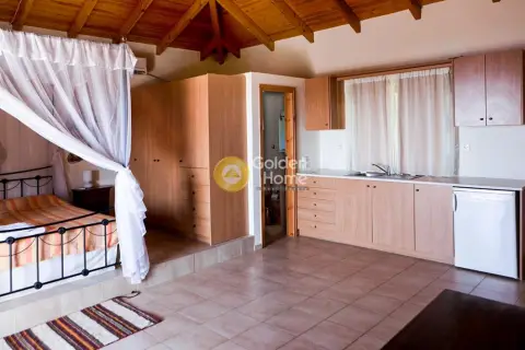 Hotel 580m<sup>2</sup> for sale photo 11