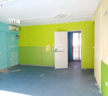Office 150m<sup>2</sup> for rent photo 17
