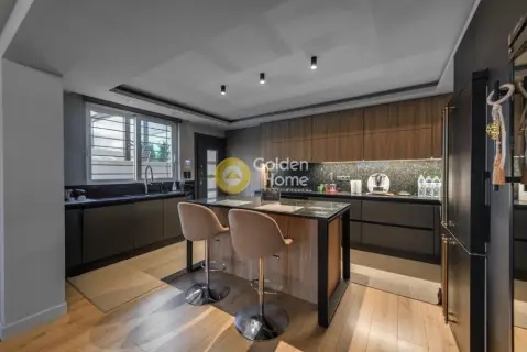 Independent Maisonette 228m<sup>2</sup> for sale photo 18