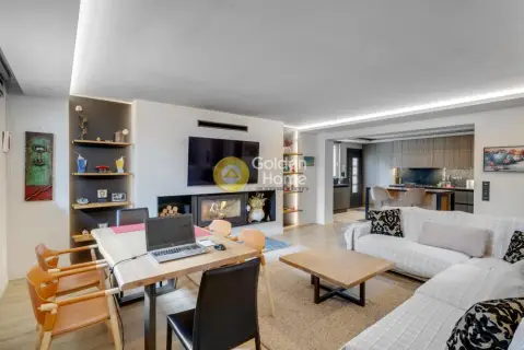 Independent Maisonette 228m<sup>2</sup> for sale photo 50
