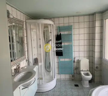 House 383m<sup>2</sup> for rent photo 15
