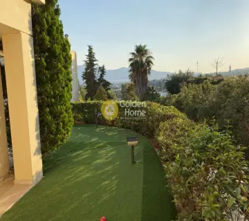 House 383m<sup>2</sup> for rent photo 3