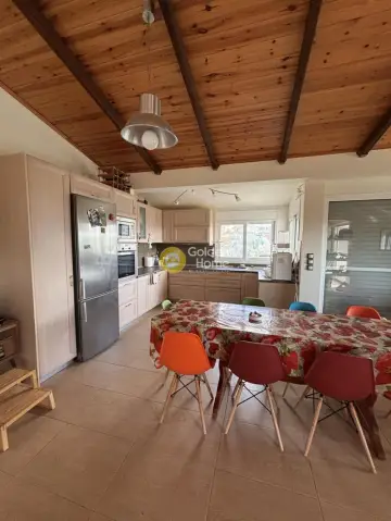 House 350m<sup>2</sup> for sale photo 2