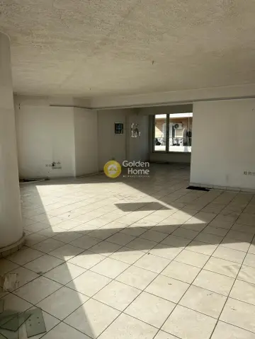 Independent Building 360m<sup>2</sup> for sale photo 3