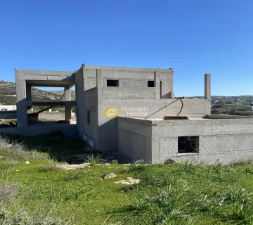 House 250m<sup>2</sup> for sale photo 4