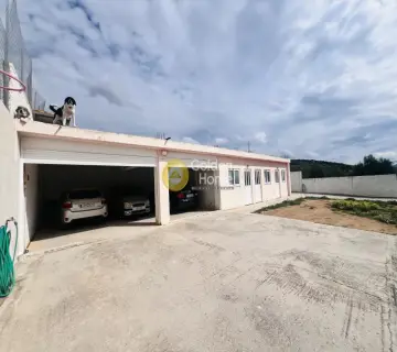 Building 660m<sup>2</sup> for sale photo 4074312