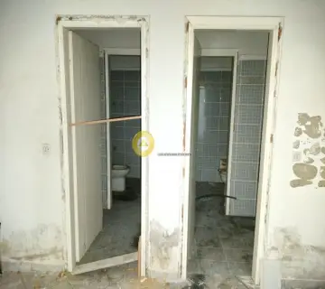 Store 1250m<sup>2</sup> for sale photo 12