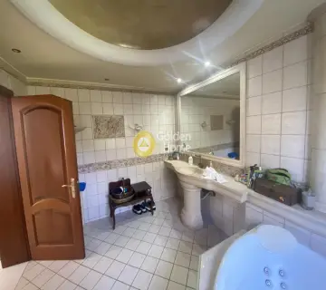 Independent Maisonette 300m<sup>2</sup> for sale photo 14