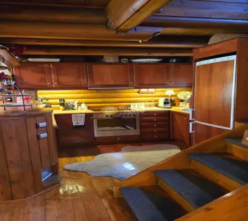 Independent Maisonette 200m<sup>2</sup> for sale photo 37