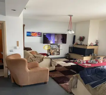 Independent Maisonette 154m<sup>2</sup> for sale photo 2