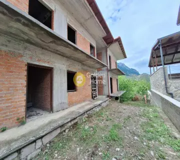 Building 400m<sup>2</sup> for sale photo 4