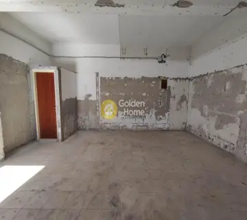 Store 45m<sup>2</sup> for rent photo 5