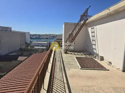 Independent Building 1000m<sup>2</sup> for sale photo 1