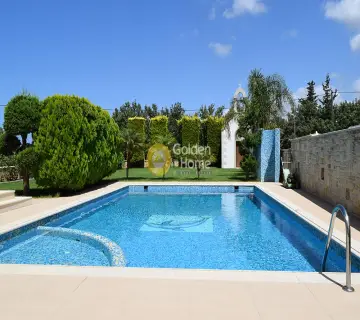 House 582m<sup>2</sup> for sale photo 3
