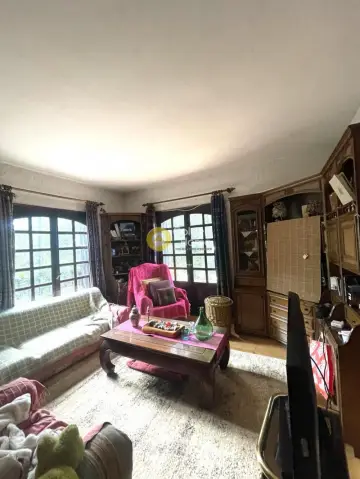 Independent Maisonette 391m<sup>2</sup> for sale photo 5