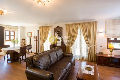 House 353m<sup>2</sup> for sale photo 22