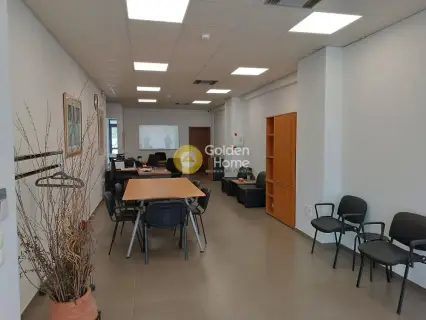 Office 200m<sup>2</sup> for rent photo 1