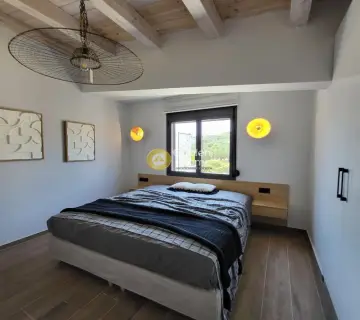 Independent Maisonette 145m<sup>2</sup> for sale photo 4384285