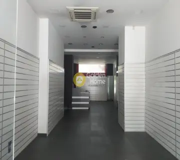 店铺 100m<sup>2</sup> for rent photo 1