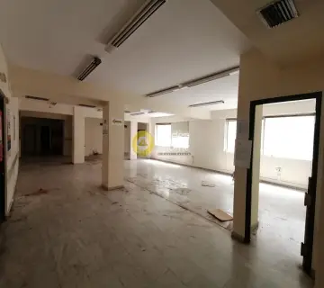 Office 600m<sup>2</sup> for rent photo 22