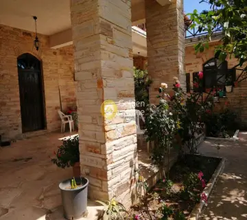 House 350m<sup>2</sup> for sale photo 1