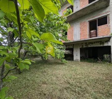 Independent Building 400m<sup>2</sup> for sale photo 4270386