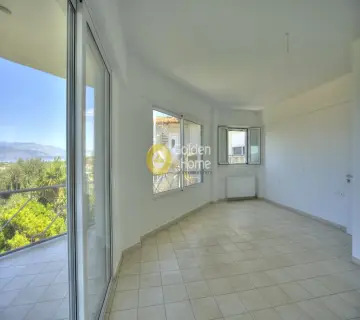 Independent Maisonette 297m<sup>2</sup> for sale photo 68