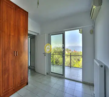 Independent Maisonette 297m<sup>2</sup> for sale photo 79