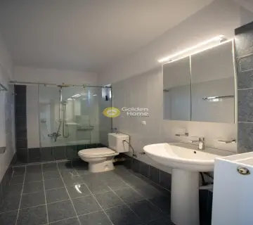 Independent Maisonette 297m<sup>2</sup> for sale photo 82