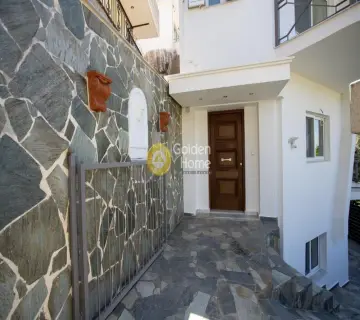 Independent Maisonette 297m<sup>2</sup> for sale photo 88