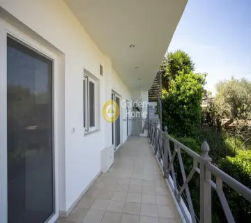 Independent Maisonette 297m<sup>2</sup> for sale photo 111